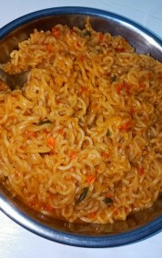 Hot Garlic Maggi